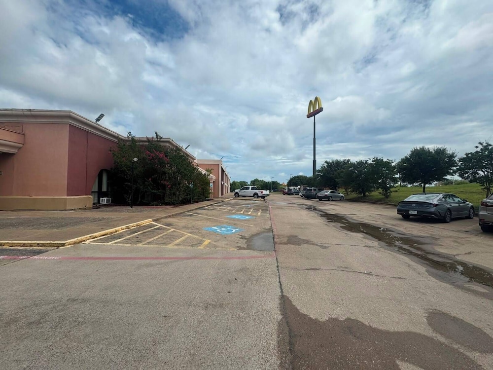 Express Inn Suites 49/58
