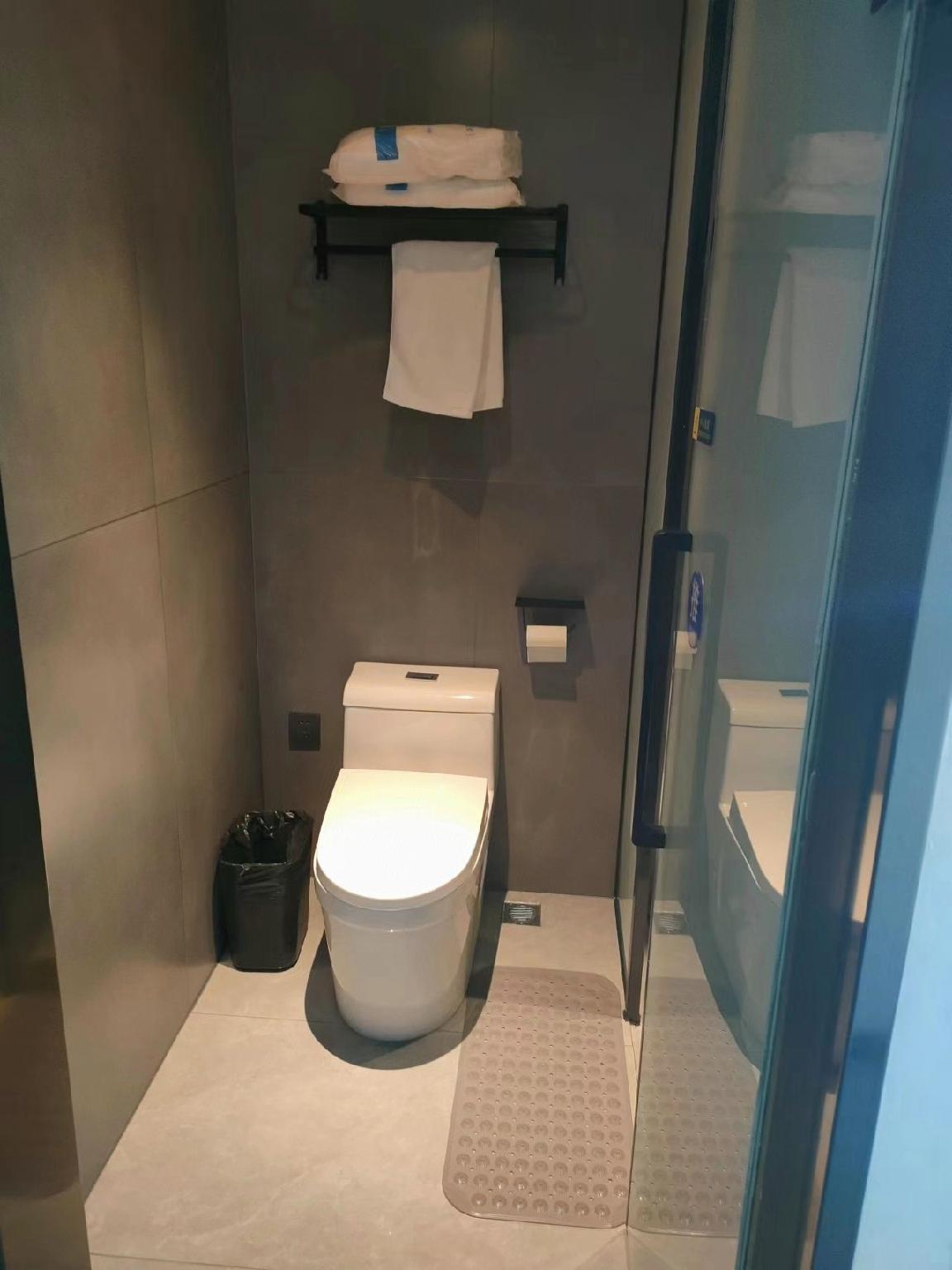 7 Days Inn (Tianjin Ninghe Guangming Road) 40/41