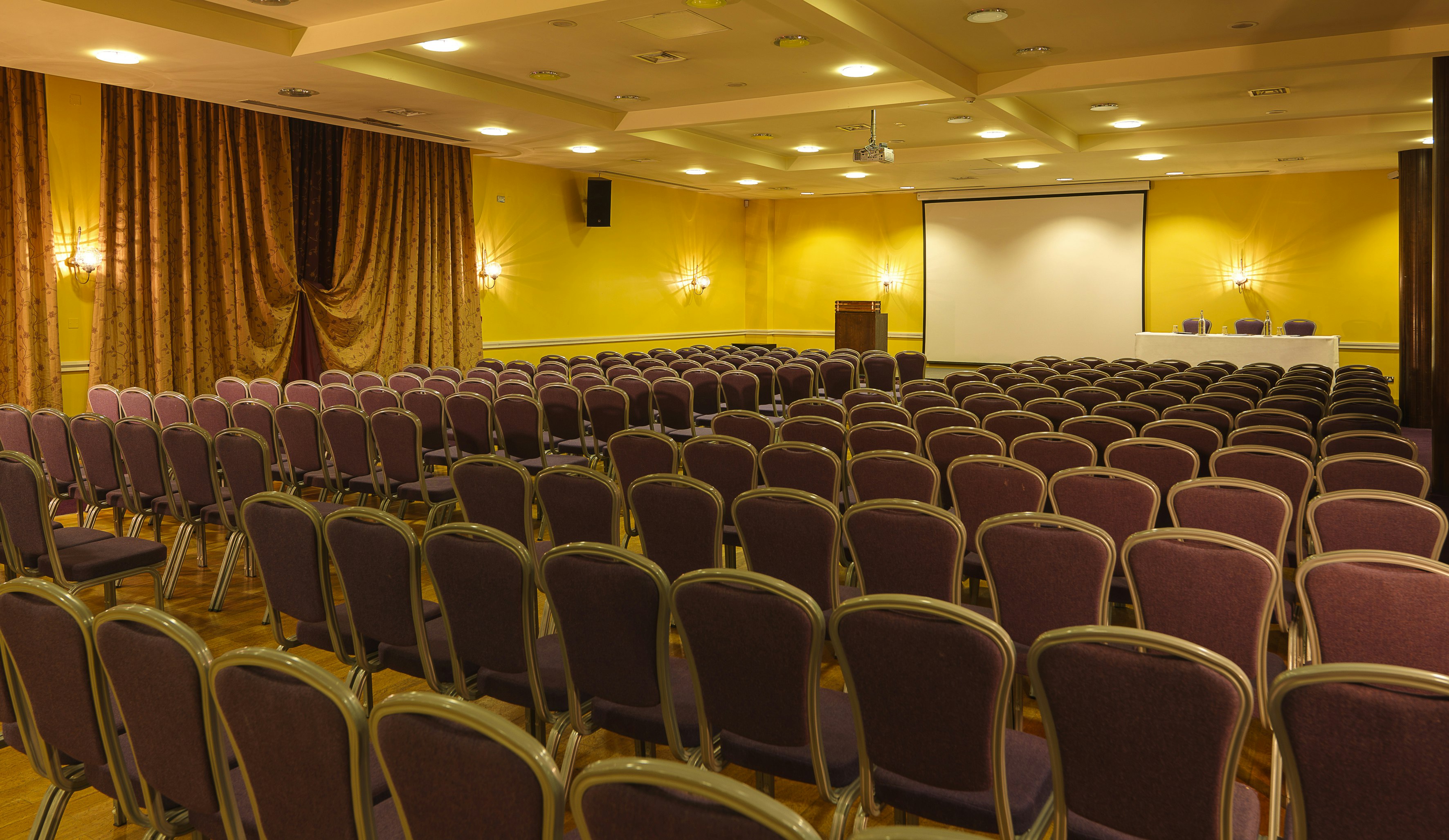 Cavan Crystal Hotel 56/57