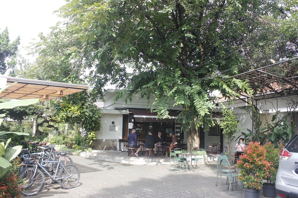 Hotel Bumi Asih 2/64