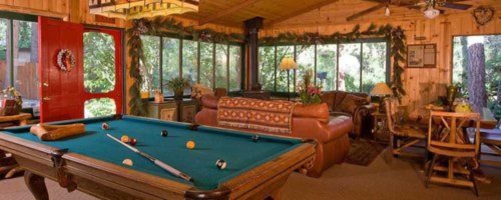 Gold Mountain Manor 24/48