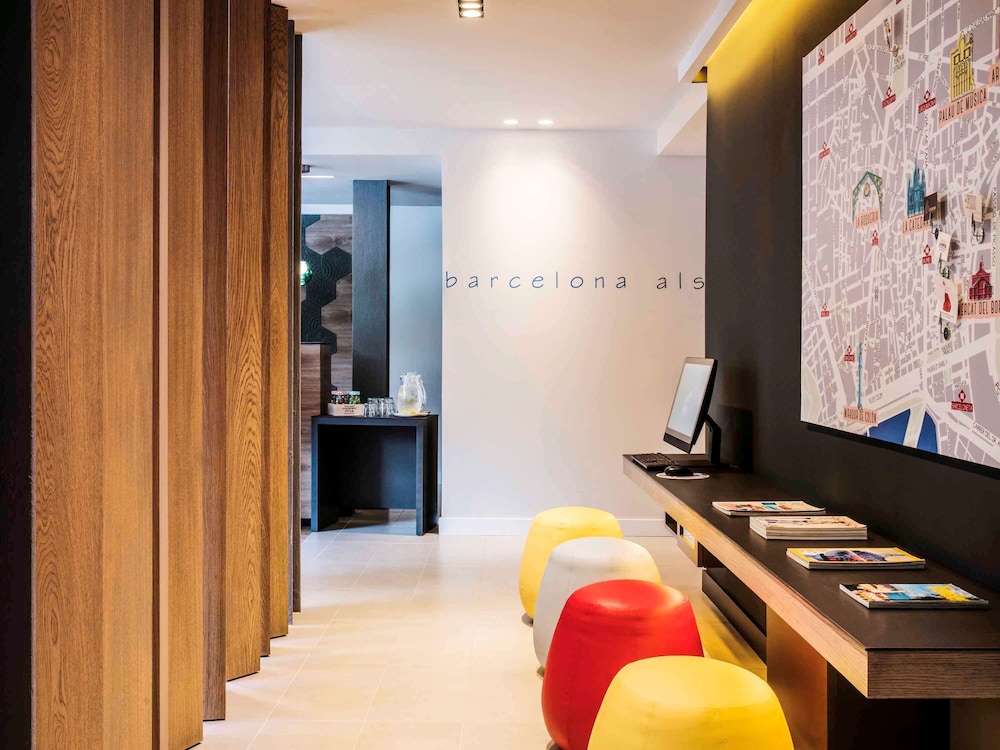 Ibis Styles Barcelona Centre Hotel 66/73