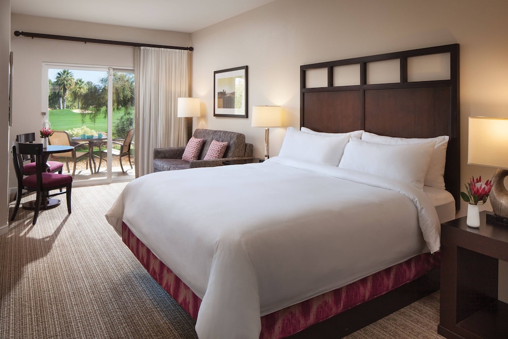 Room at Marriott Shadow Ridge I Villages Hotel, PALM DESERT - CA