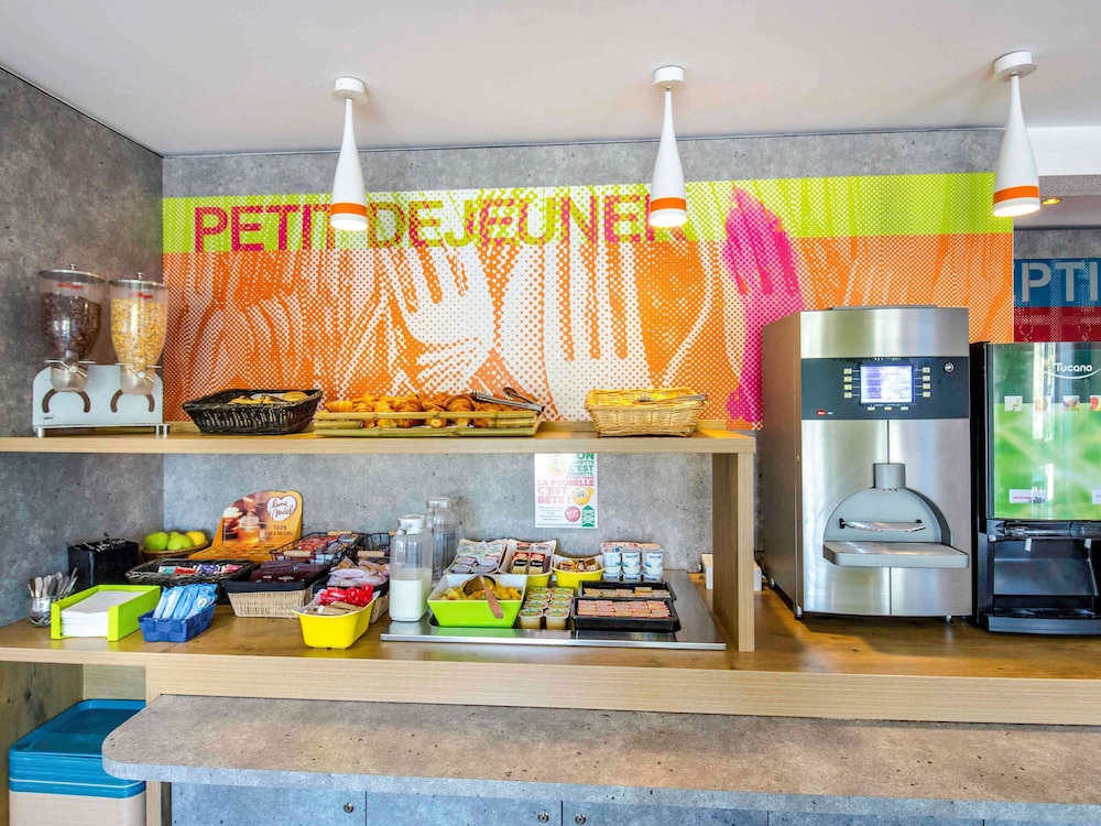Ibis Budget Frejus Capitou A8 55/61