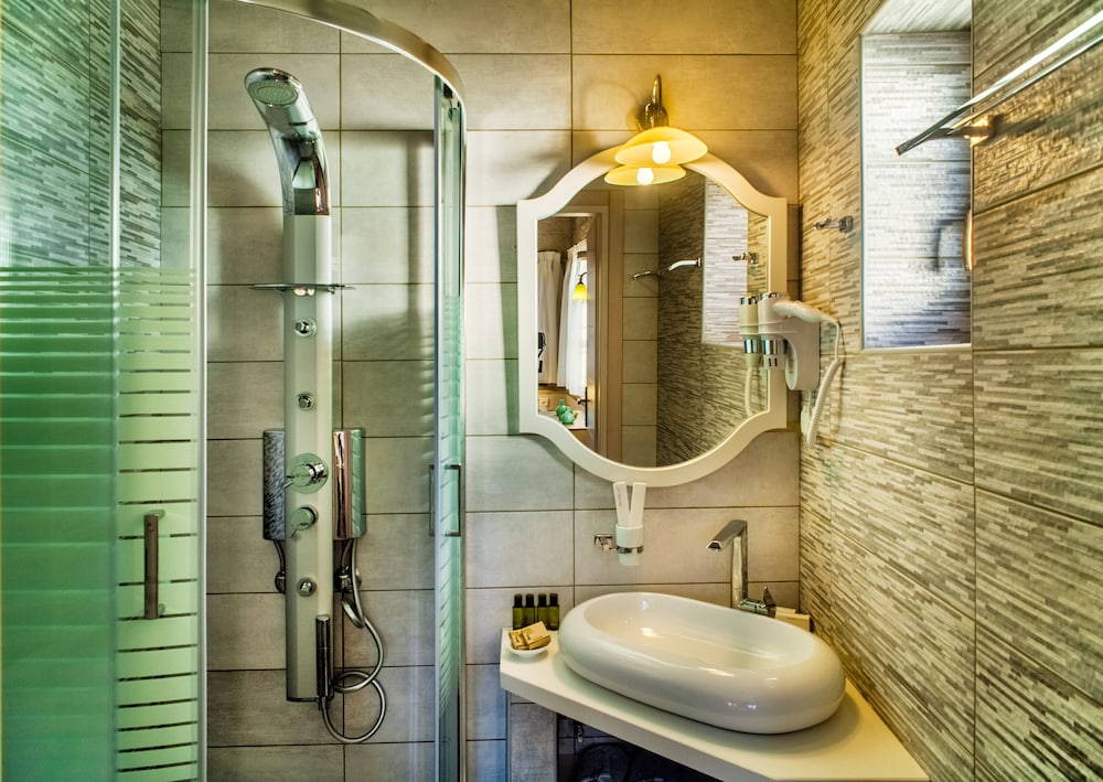 Gioraldi Art Hotel 60/61