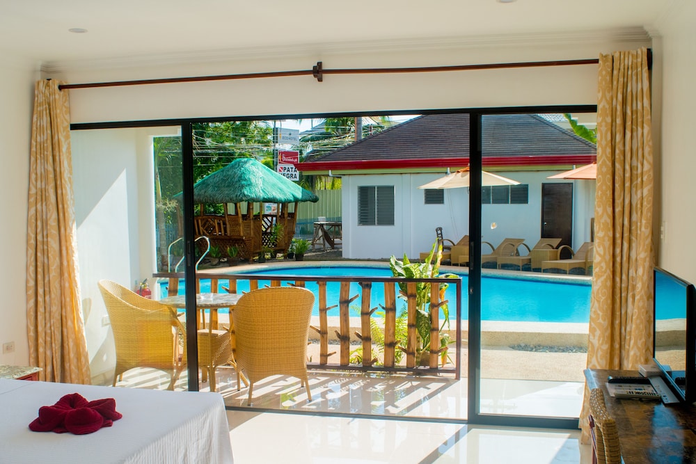 Alona Vida Beach Hill 33/44