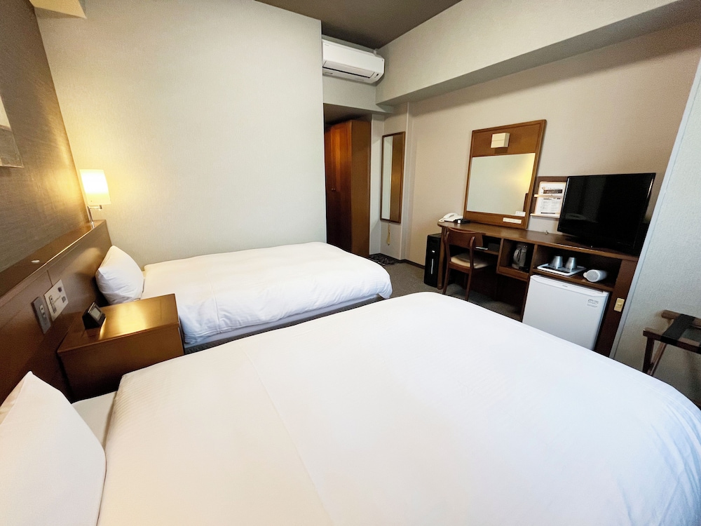 Hotel Route Inn SakaideKita Inter 15/62