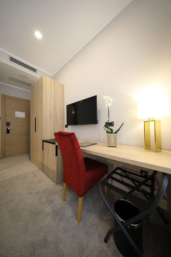 Teatro Verdi Hotel 29/48