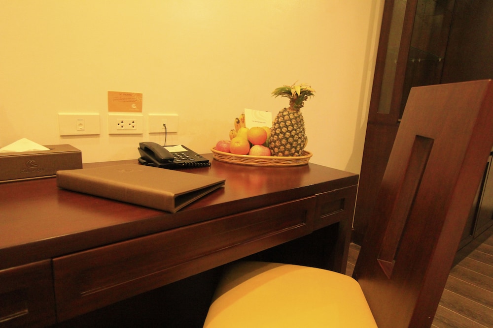 Coron Soleil Garden Resort 57/68