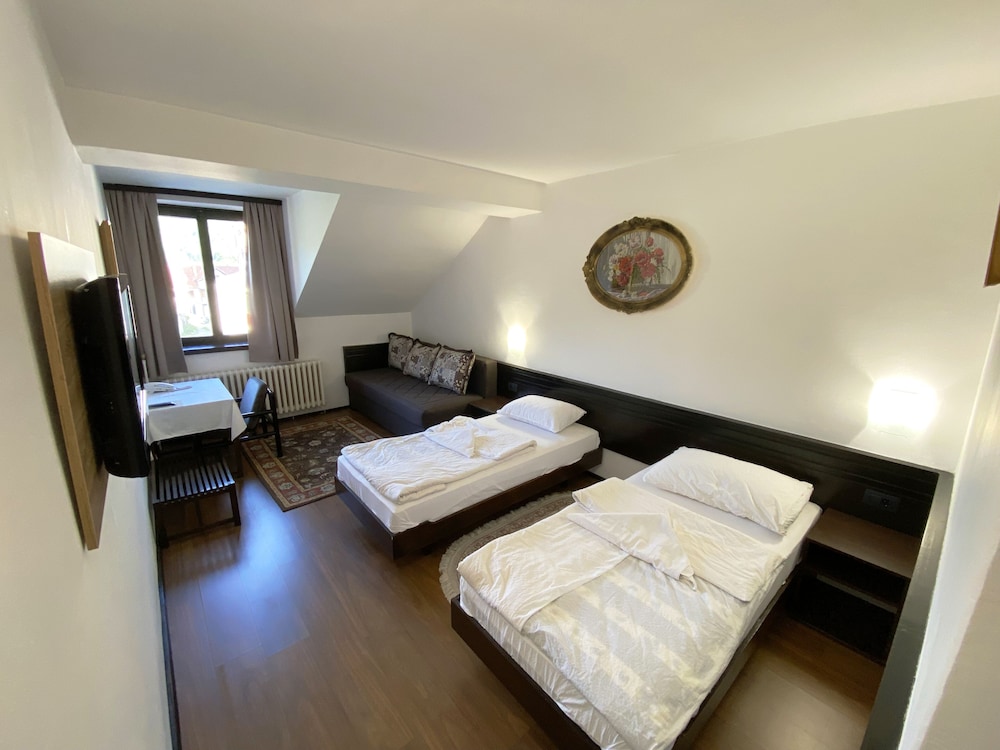 Hotel Komovi 6/50