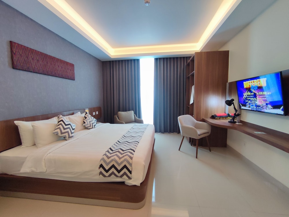 Unhas Hotel and Convention 8/50