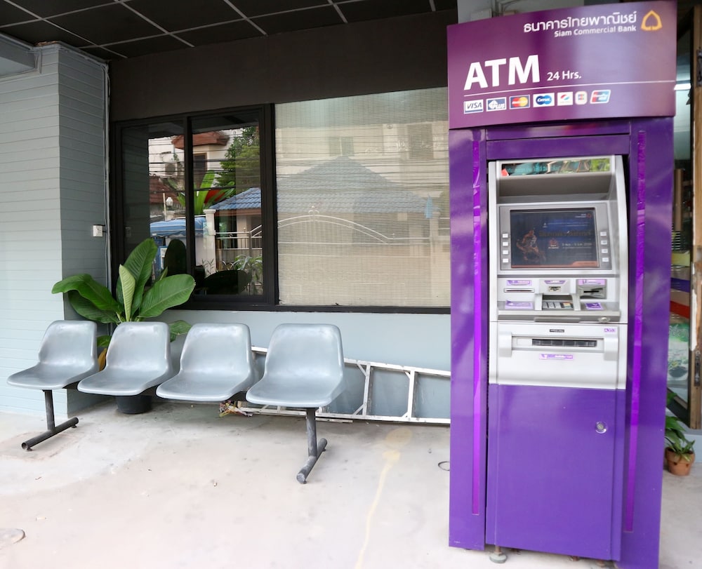 Area 69 Don Muang Maison 8/23