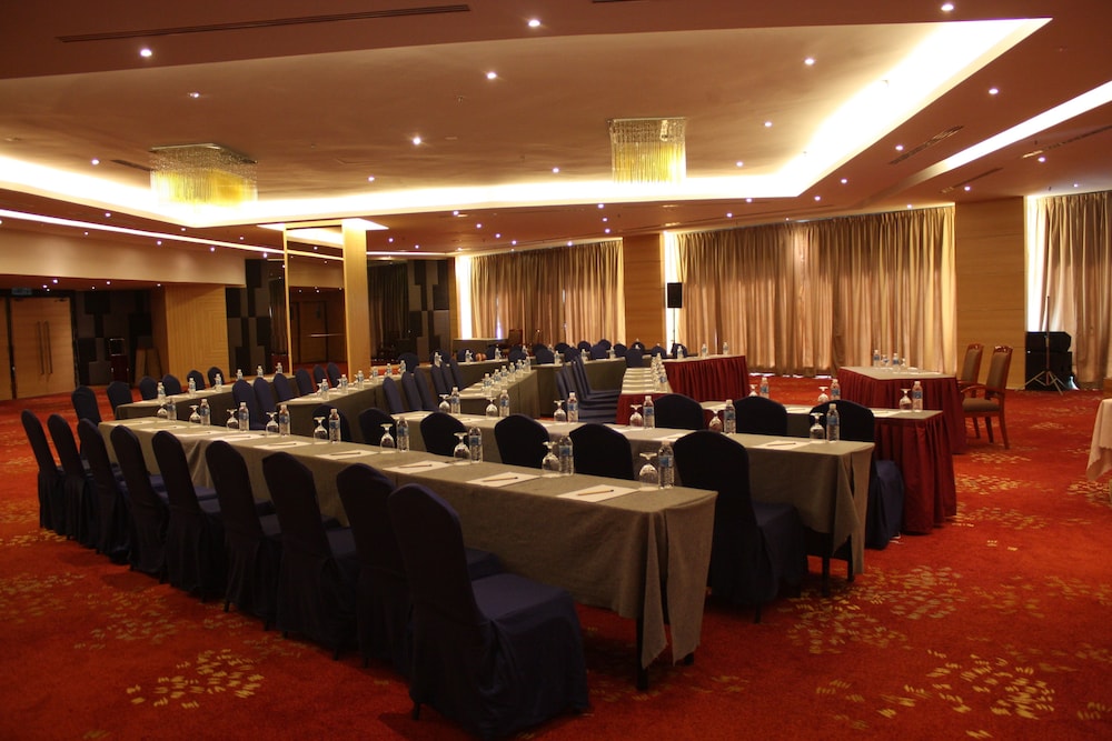 Sabah Oriental Hotel 58/69