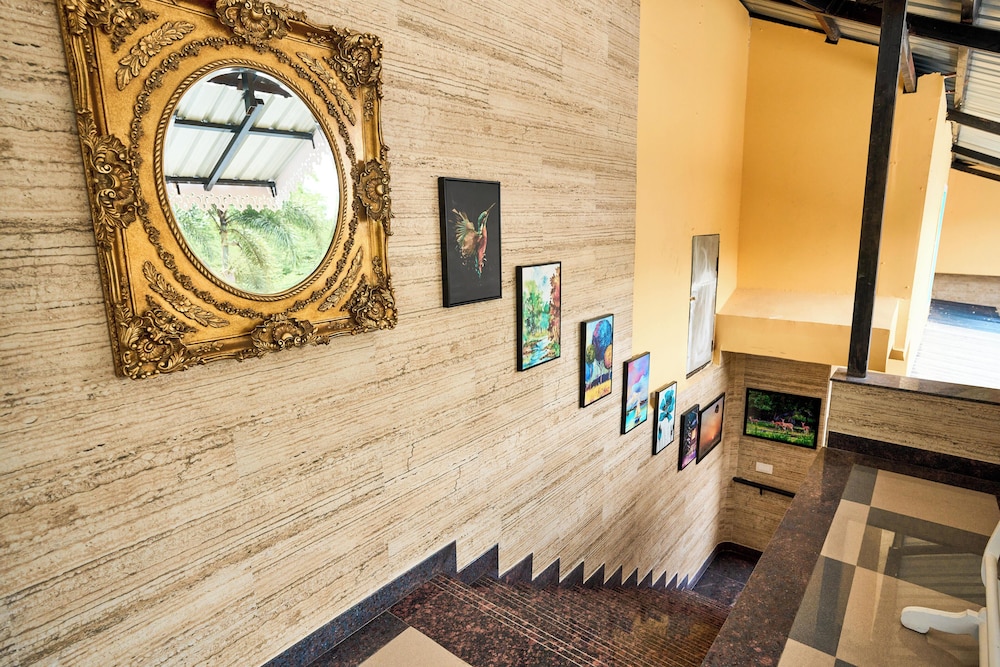 Mayfair Manor Alibag 11/39