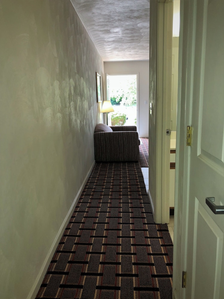 Corporate Suites of Burlington 14/47