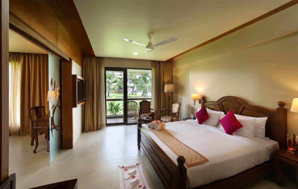 Lakeview Suite Room