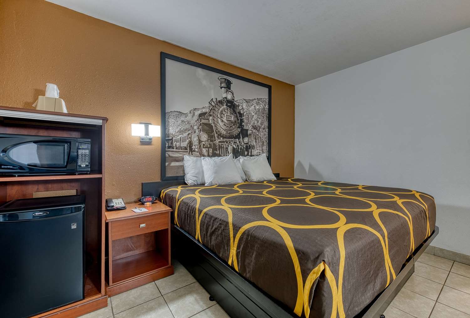 Super 8 By Wyndham Alamosa 14/51