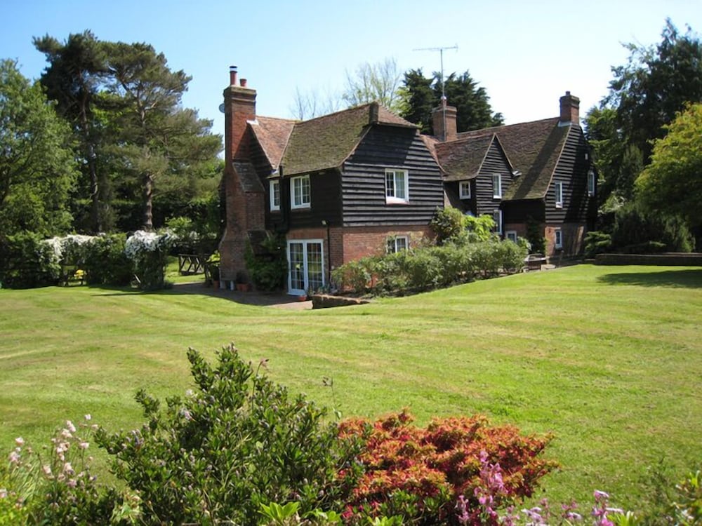 Stream House Luxury Bed and Breakfast 35/50
