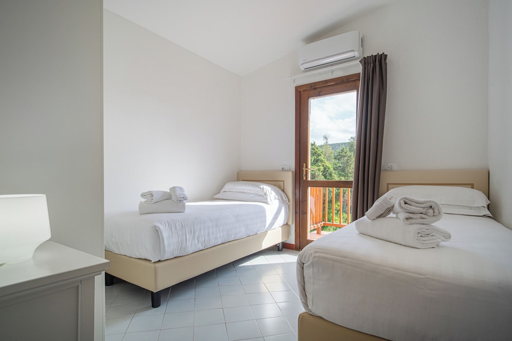 Residence Costa Serena 18/57