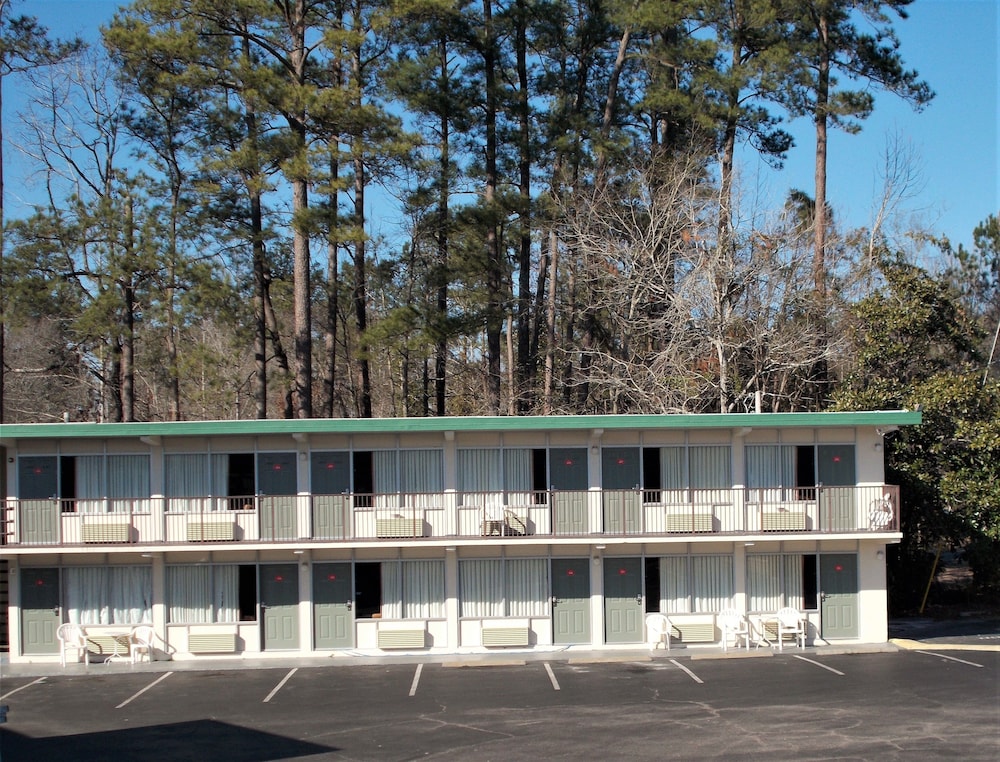Econo Lodge Conway Central 1/27