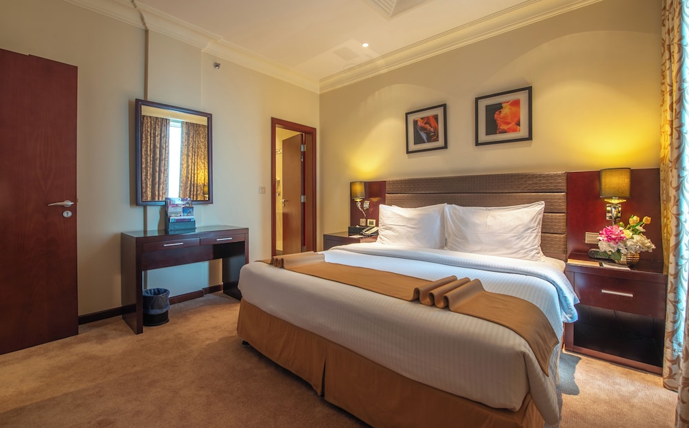 فندق كورب كورنيش الخبر(Corp Al Khobar Corniche Hotel) 23/57