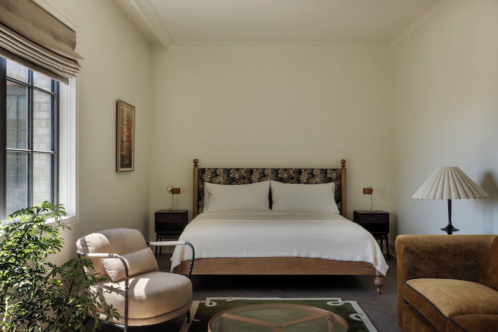 Loft, Courtyard, King Bed