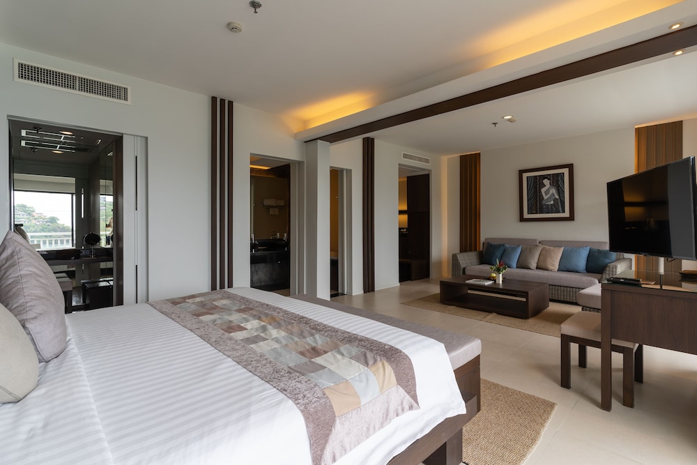 Cape Panwa Hotel 18/68