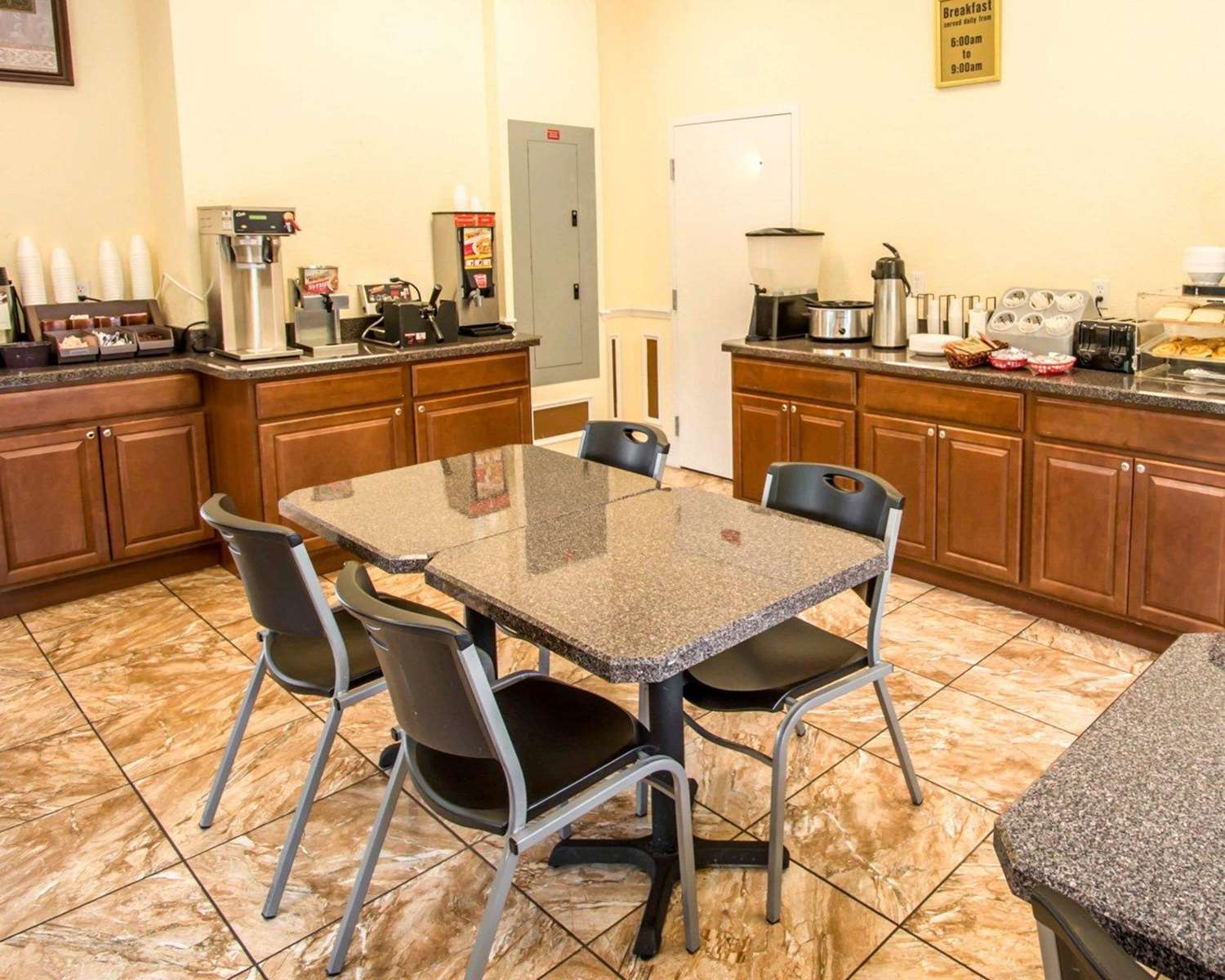 Green Palms Extended Stay 18/23