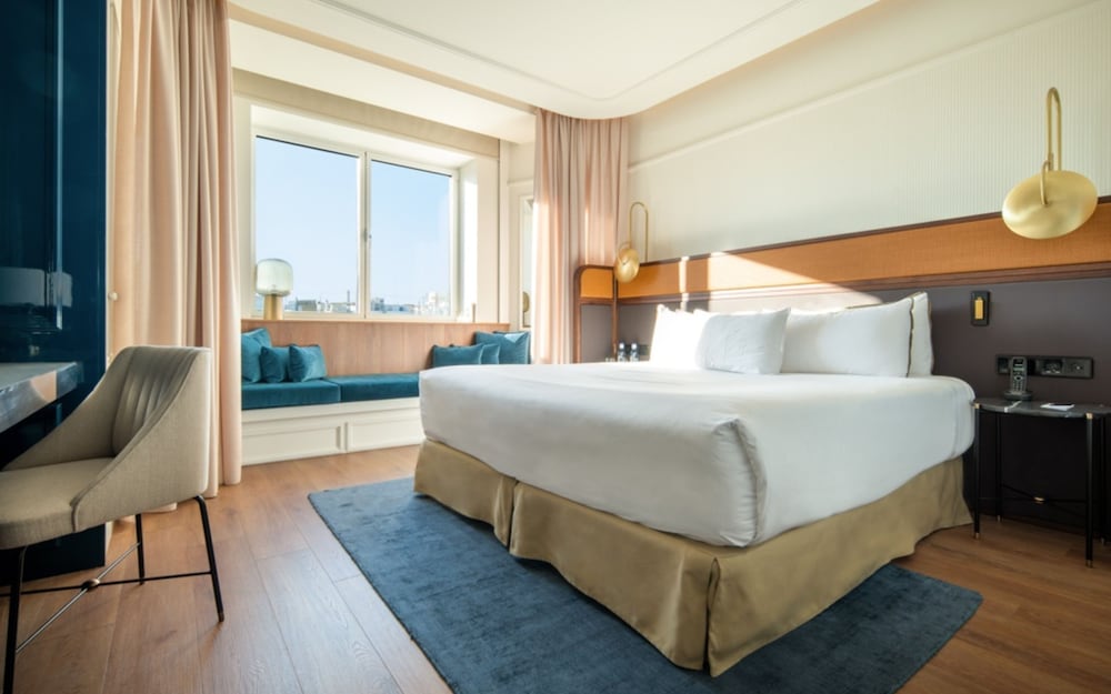 PREMIUM, SINGLE, DOUBLE BED, CITY VIEW
