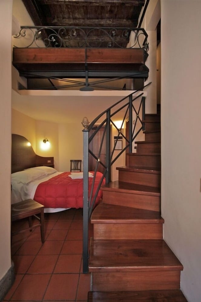 Hotel Panda 20/24
