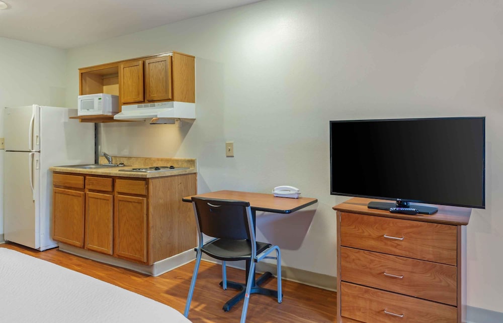 Extended Stay America Select Suites - Fayetteville - West 35/44