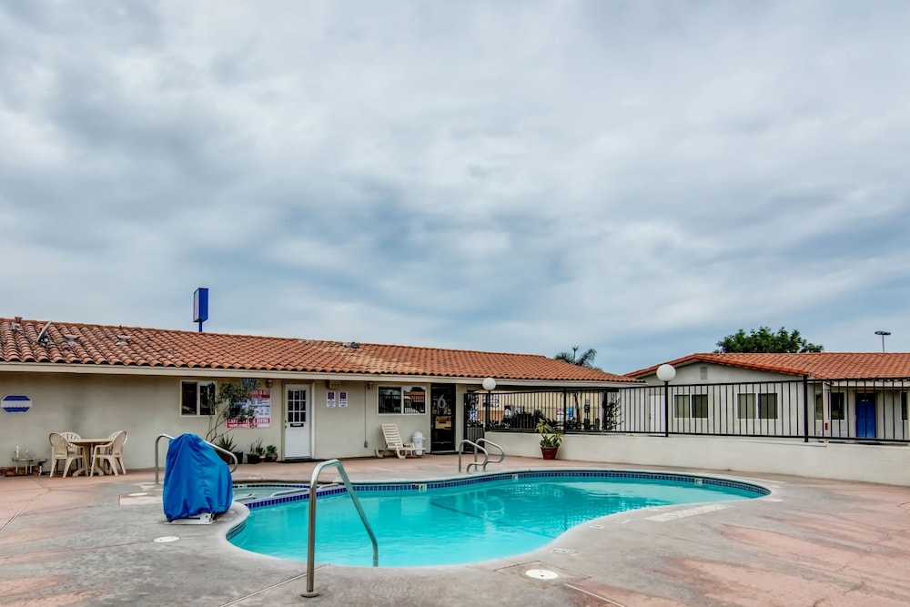 Motel6 Manteca, CA 37/45