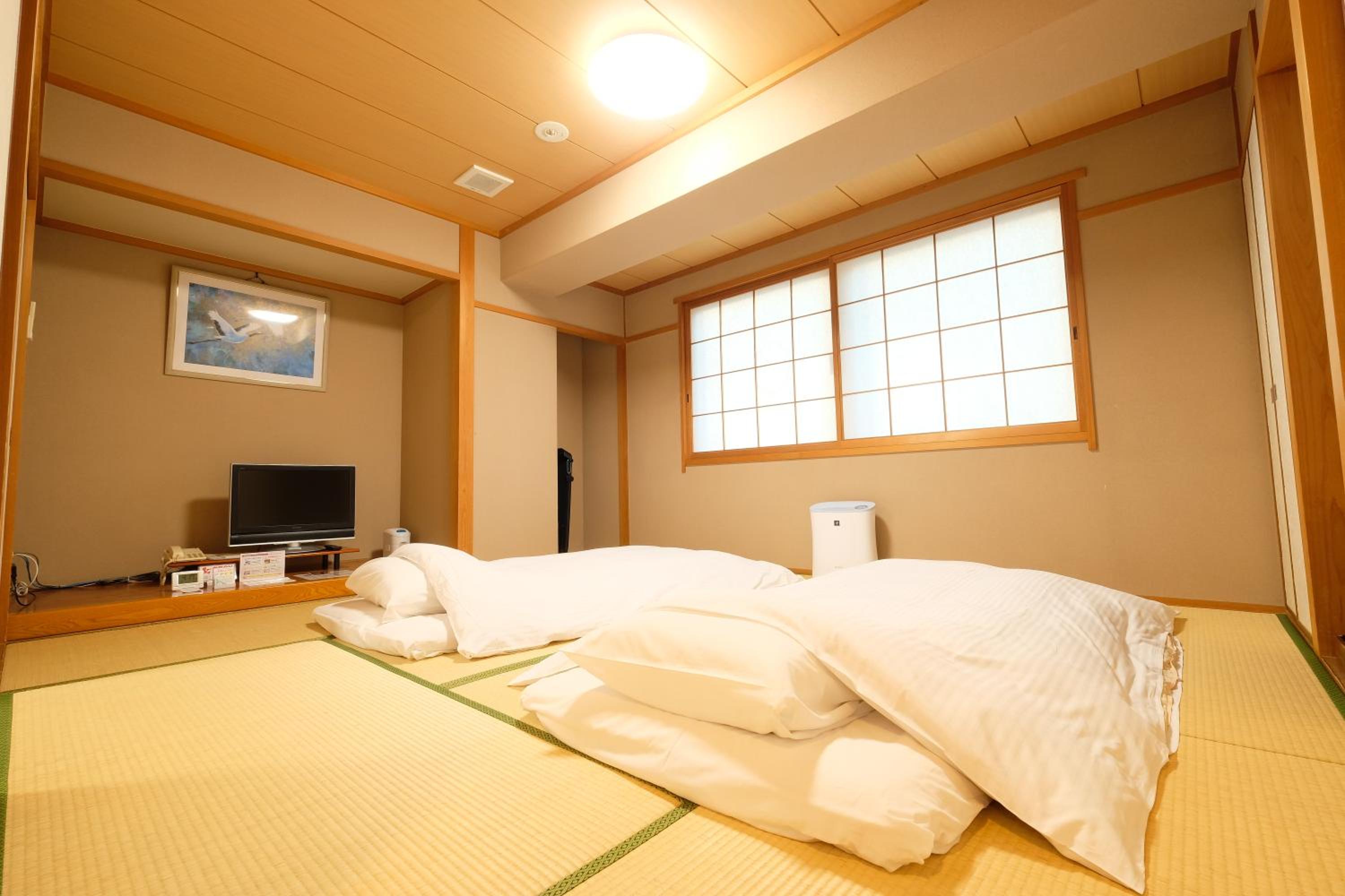Japanese, Matsuyama New Grand Hotel 2/10