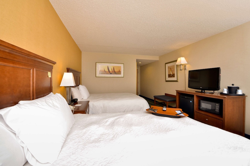 Hampton Inn Salisbury, MD 11/40