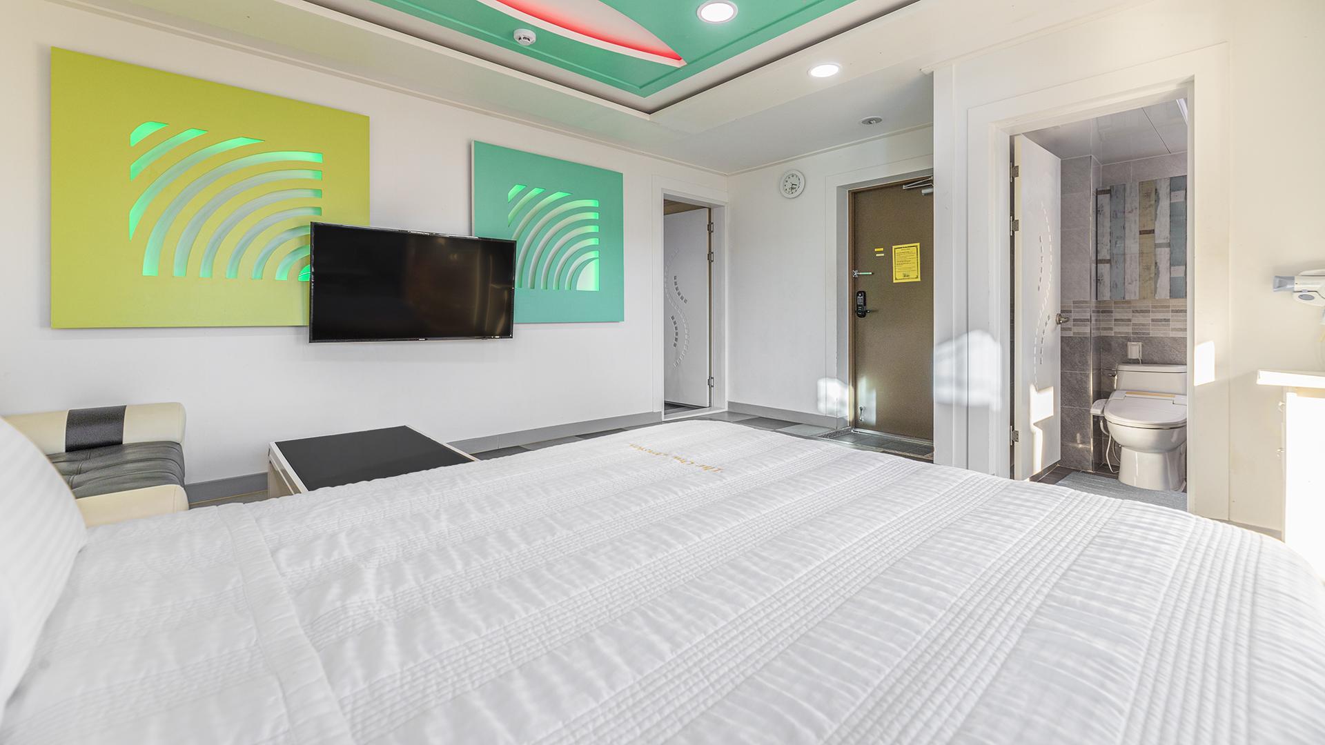 Blue, Spa, Double Bed