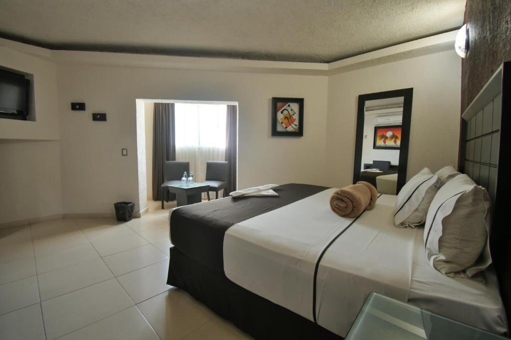 Room, King Bed