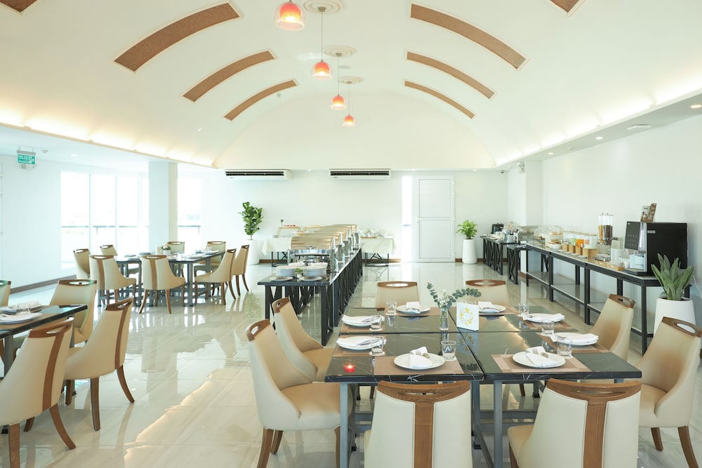 NJOY Prestige Grand Hotel Don Mueang 55/70