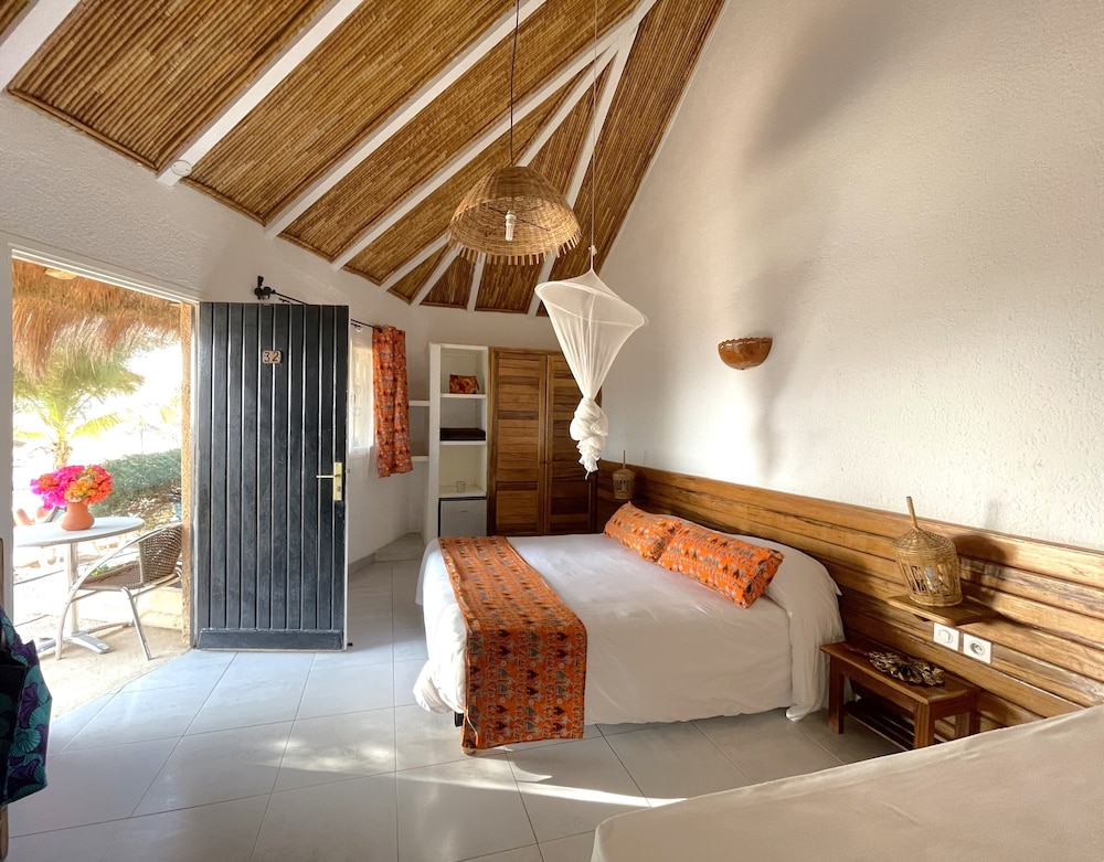 Superior, Queen Bed, Beach Side، Le Saly Hotel Et Hotel Club Les Filaos 2/3