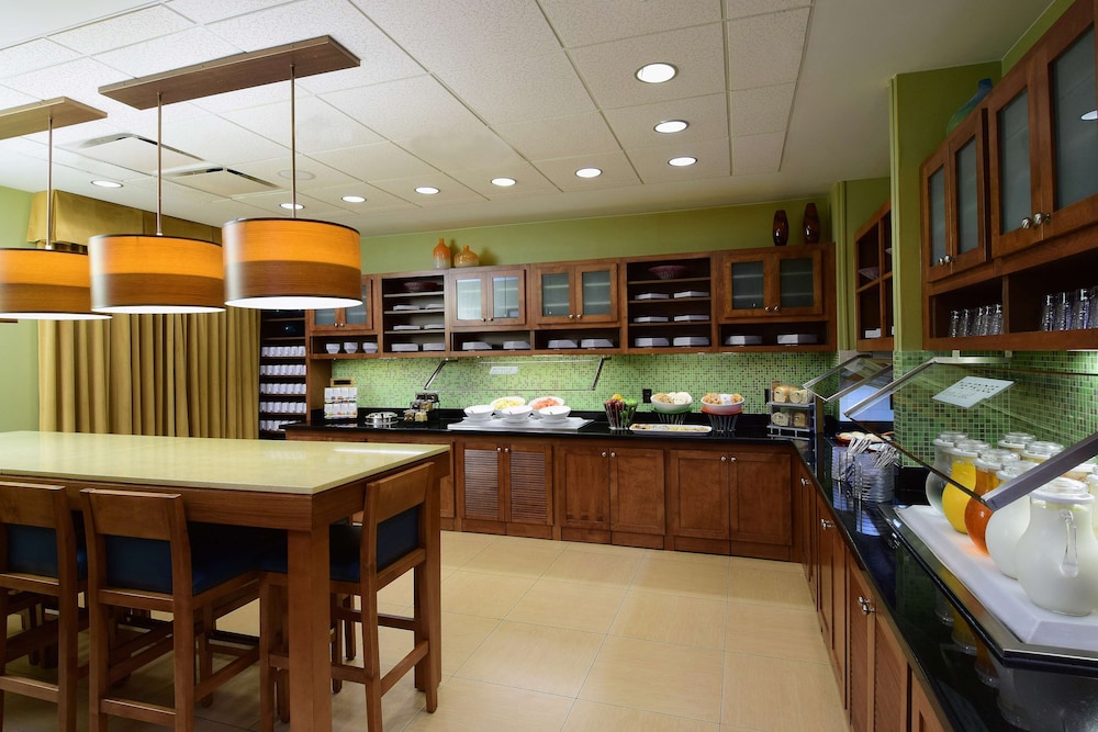Hyatt Place Dallas/Las Colinas 37/46