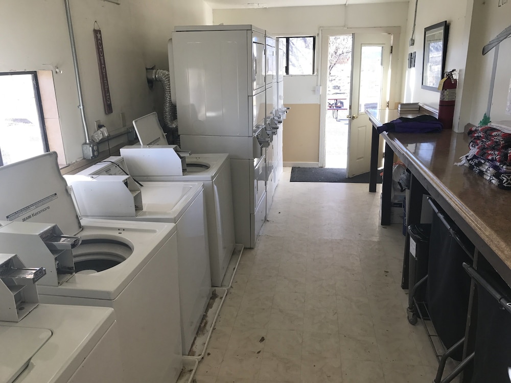 The Riverside Ranch Rv Park Motel & Campground 47/67
