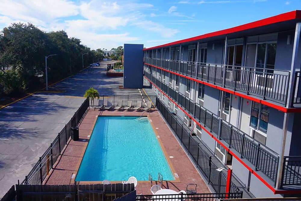 Travelodge by Wyndham Orlando / Heart of International Drive photo4