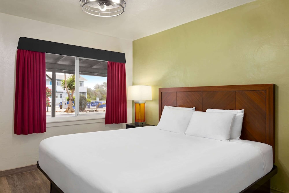Baymont by Wyndham Fort Bragg 12/46