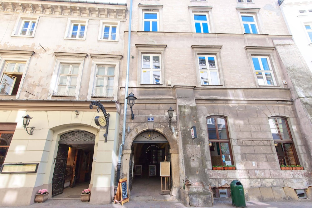 Draggo House- Hostel 2/68
