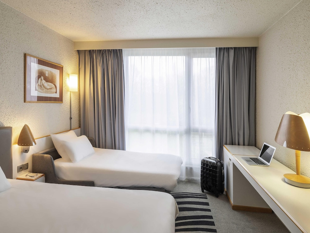 NOVOTEL VALENCIENNES AERODROME 15/48