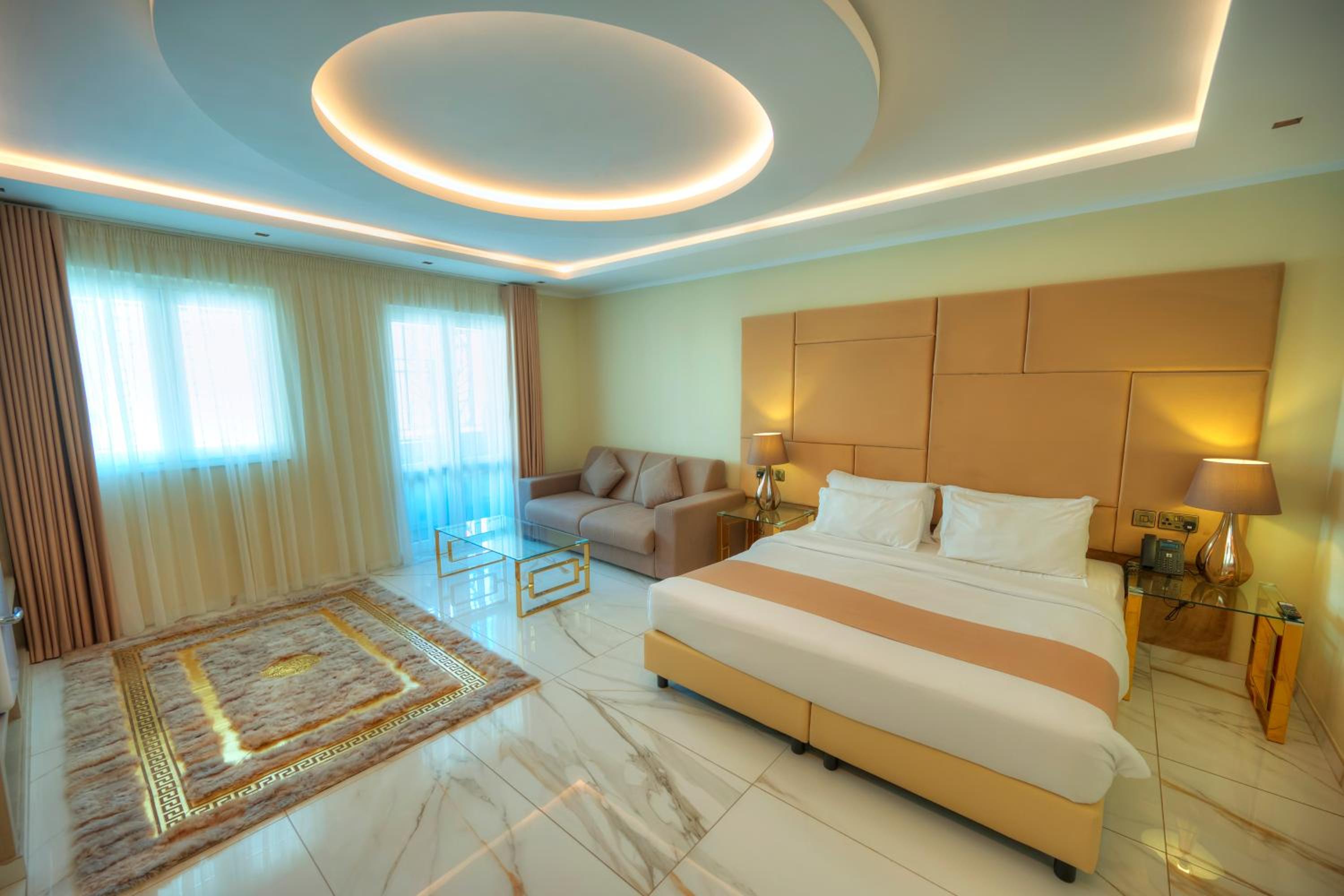 Family Suite, King Bed, Sofa, Plunge Pool