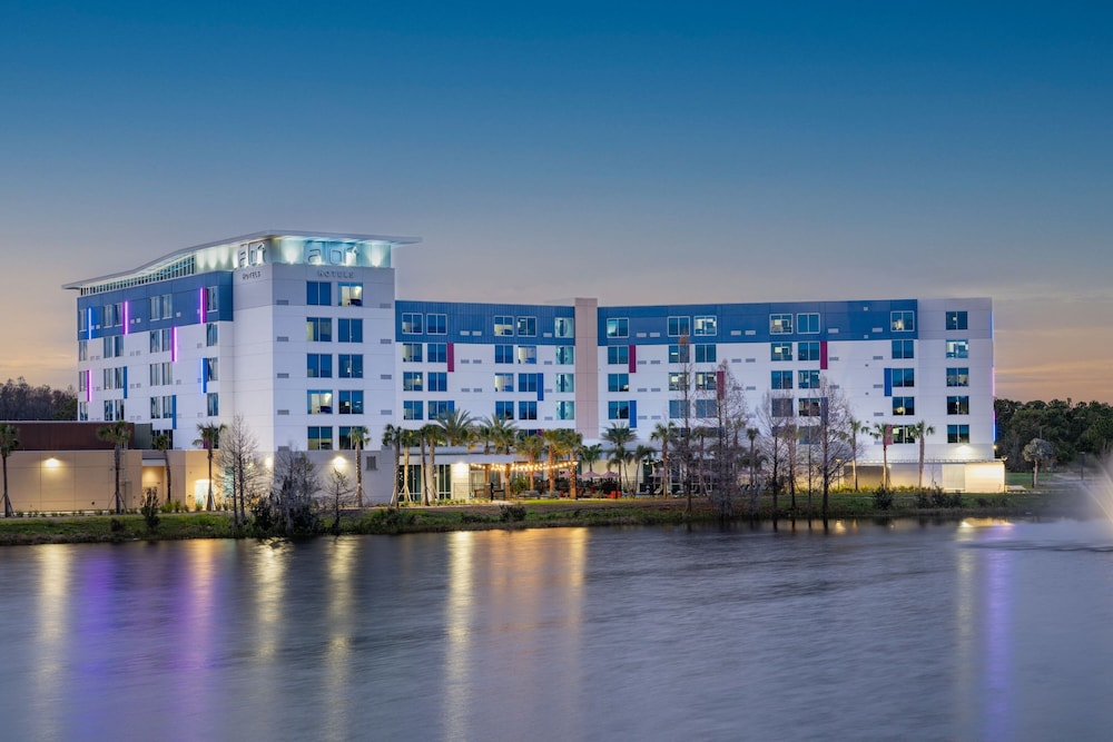 Aloft Orlando Lake Nona 47/49