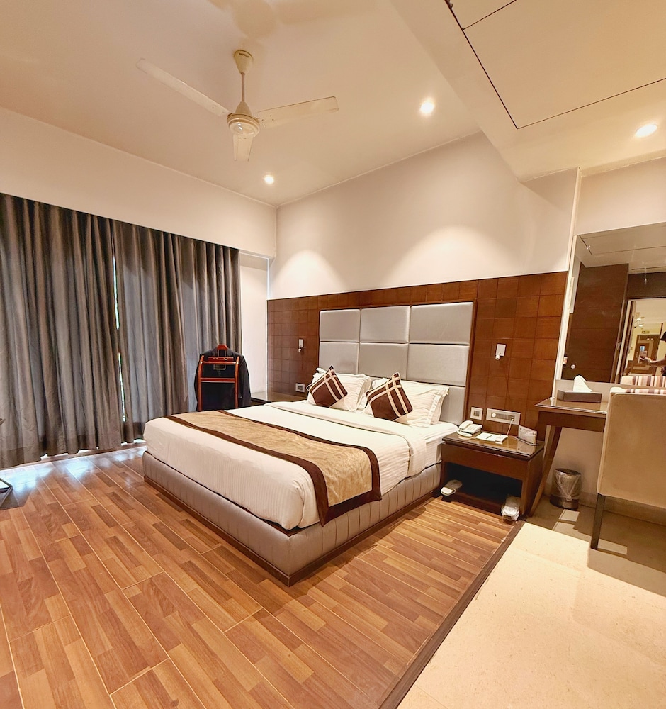 Hotel Sawera Grand 11/46