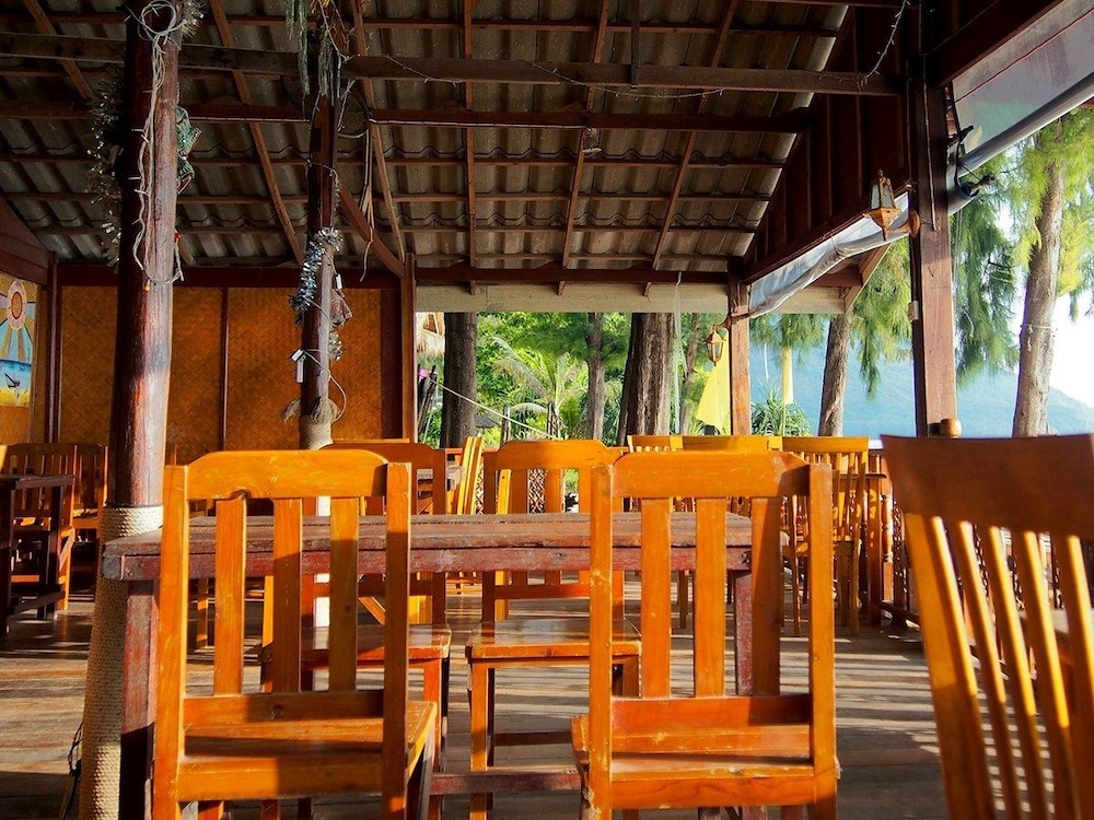 Coco Beach Bungalows 56/77