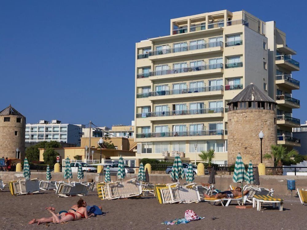 Hotel Riviera 24/35