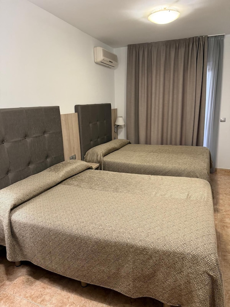 HOTEL CIUTADELLA 44/52